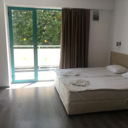 Szálloda Largo 2*