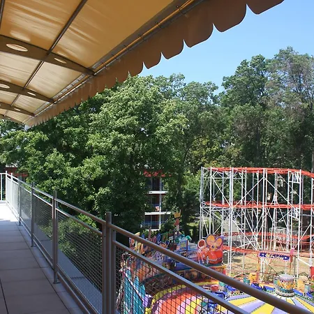 Szálloda Largo Napospart